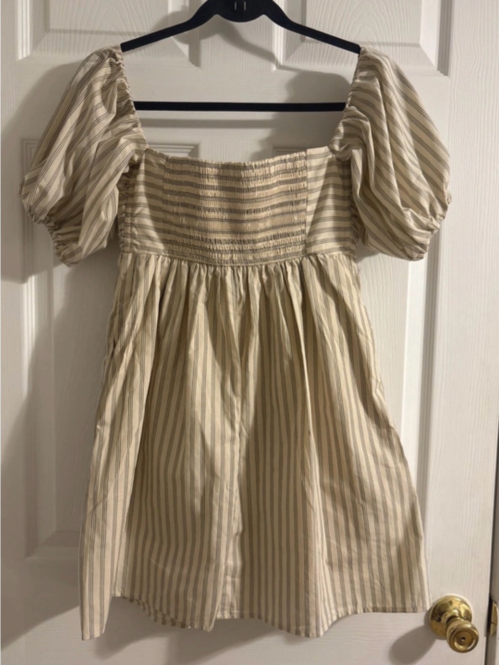Women’s Abercrombie & Fitch Off-Shoulder Emerson Mini Dress with Built-In Shorts